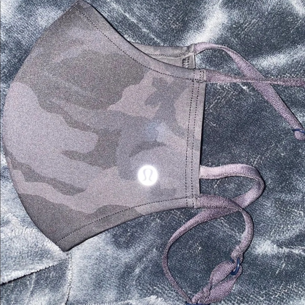 3 lululemon masks
